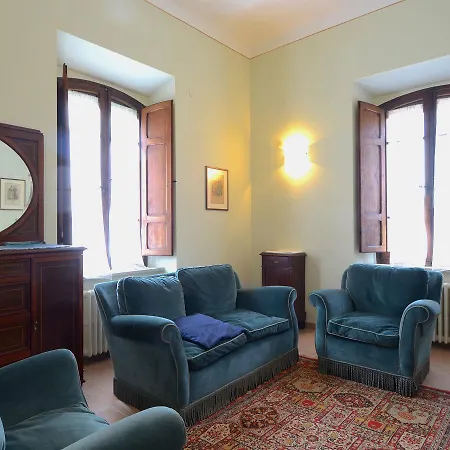 Дом отдыха Sprawling In Italy With Private Pool *