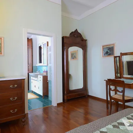 Sprawling In Italy With Private Pool Дом отдыха