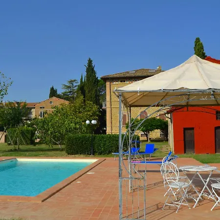 Sprawling In Italy With Private Pool Дом отдыха *